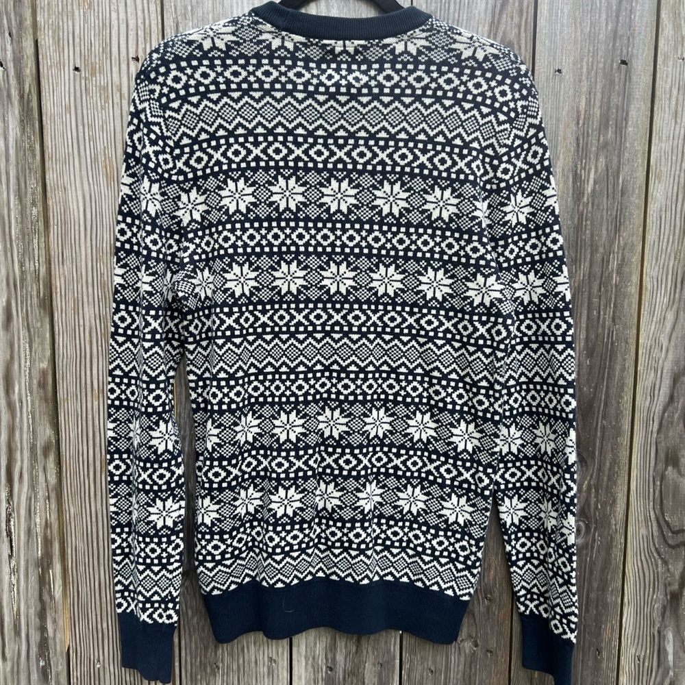H & M Black & White Fair Isle Sweater Size Small - Picture 8 of 8